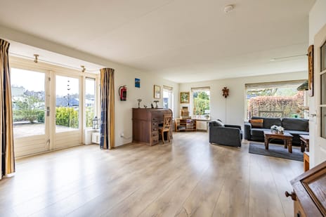 Deeling 9 tertiary image