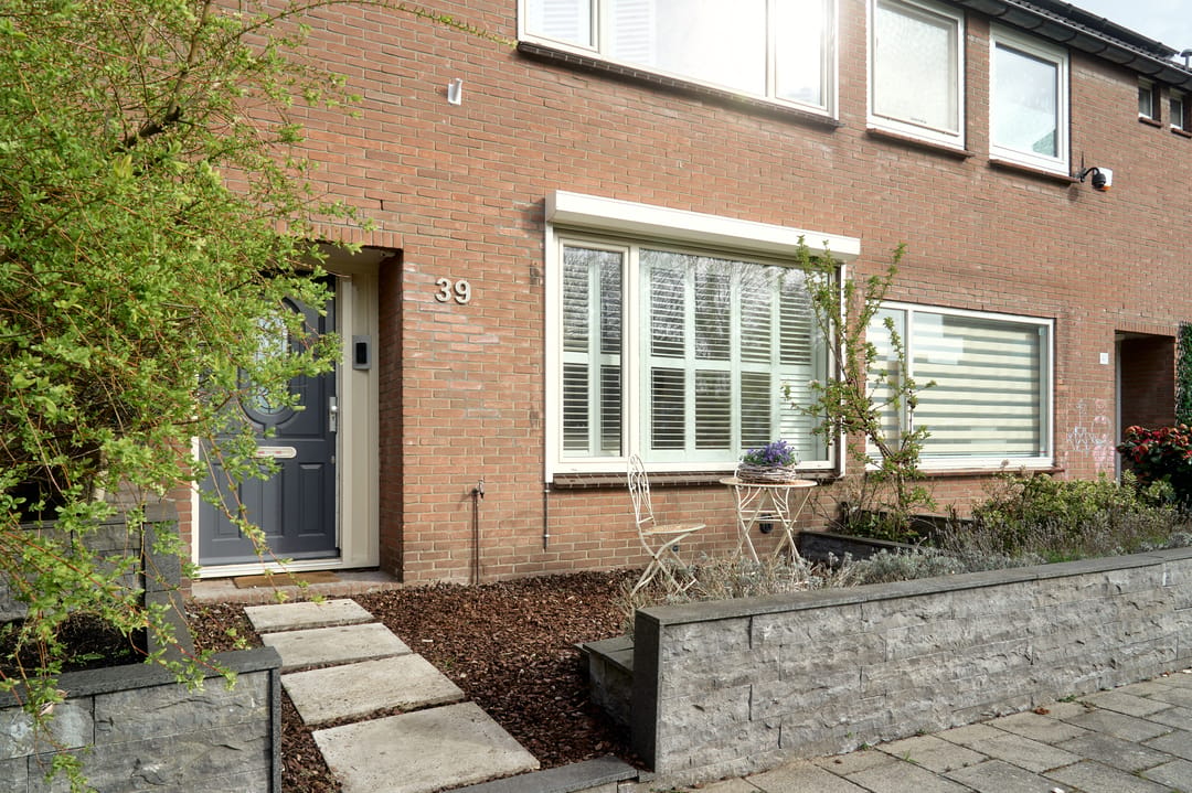 Photo 7 of Albert Schweitzerlaan 39