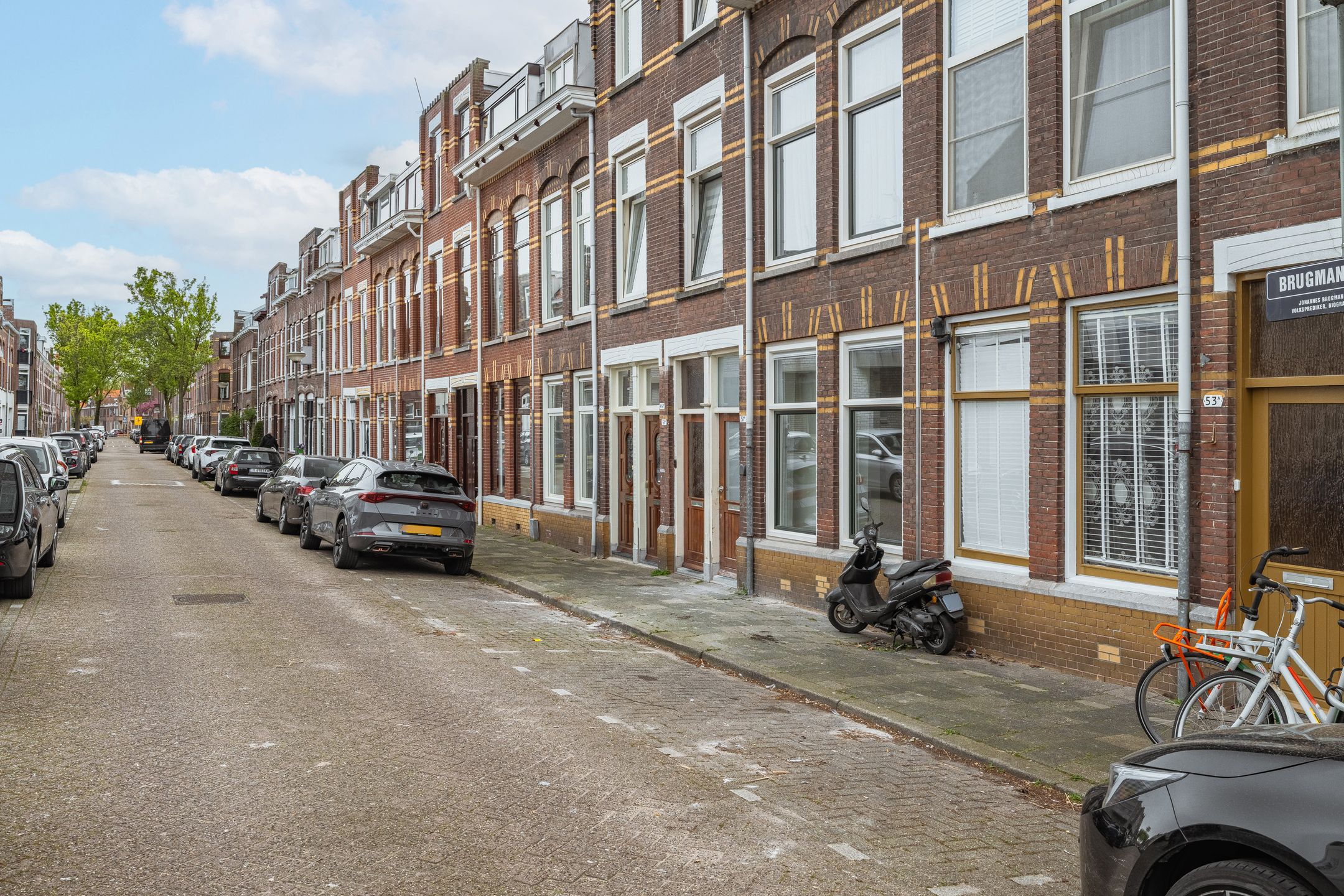 Photo 6 of Brugmanstraat 51-B
