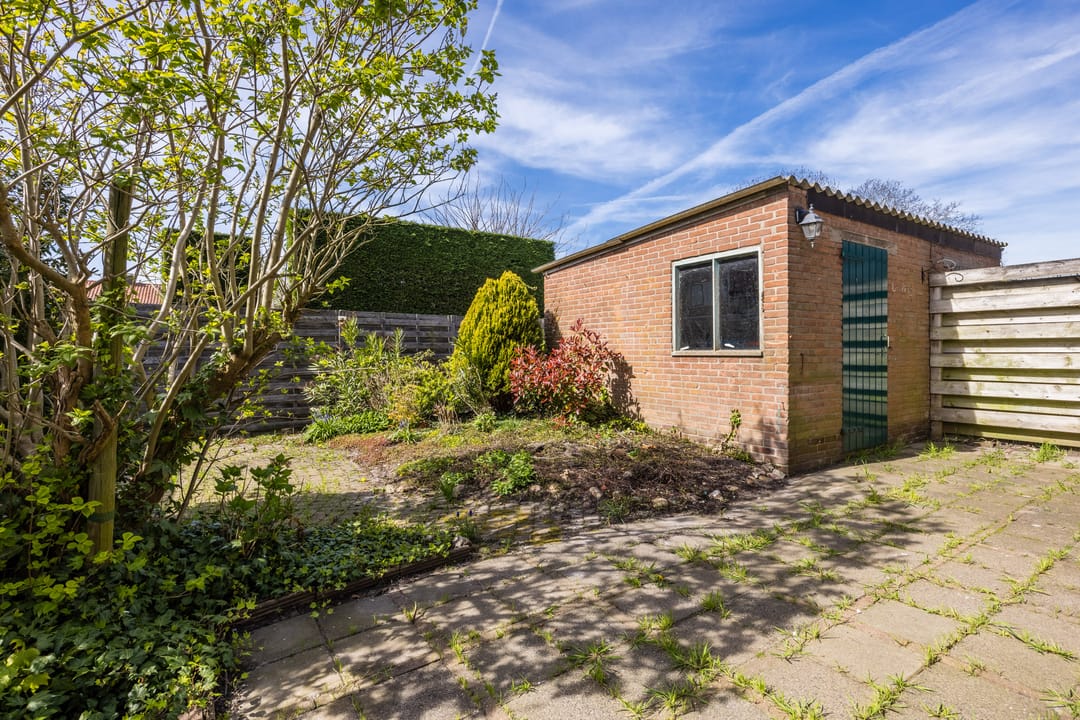 Foto 23 van Julianalaan 14