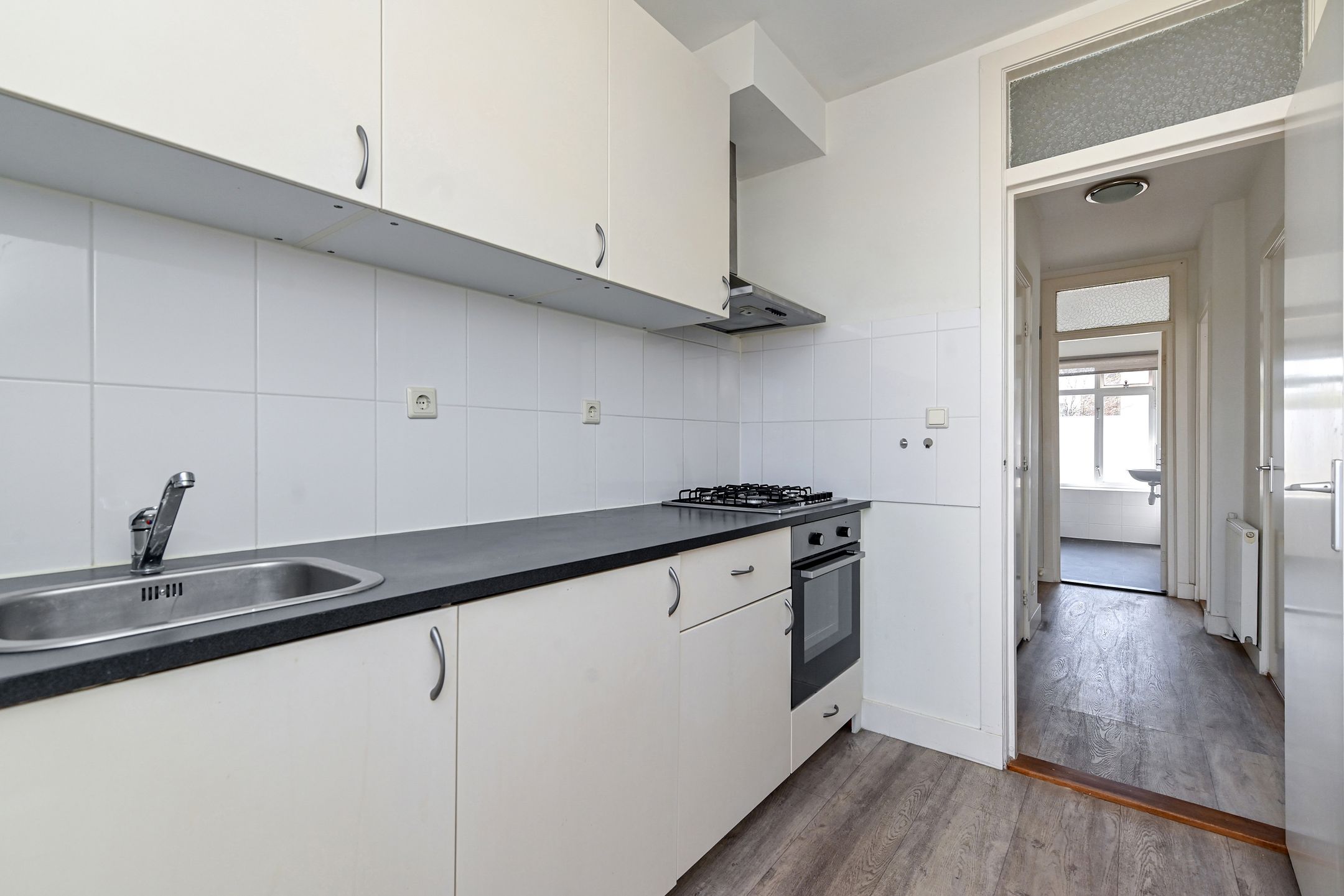 Two-room apartment with balcony in Leyenburg — 12