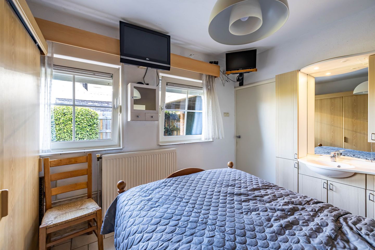 Foto 14 van Varenstraat 1