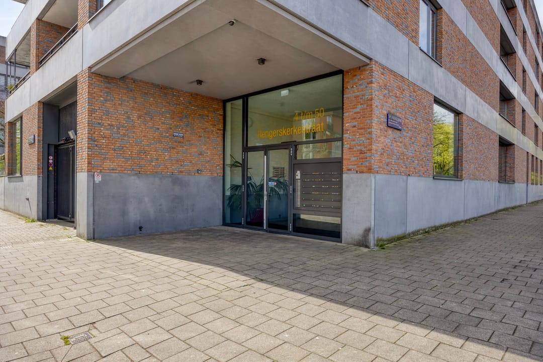 Spacious 3-room apartment with balcony and parking in Amsterdam West — 43