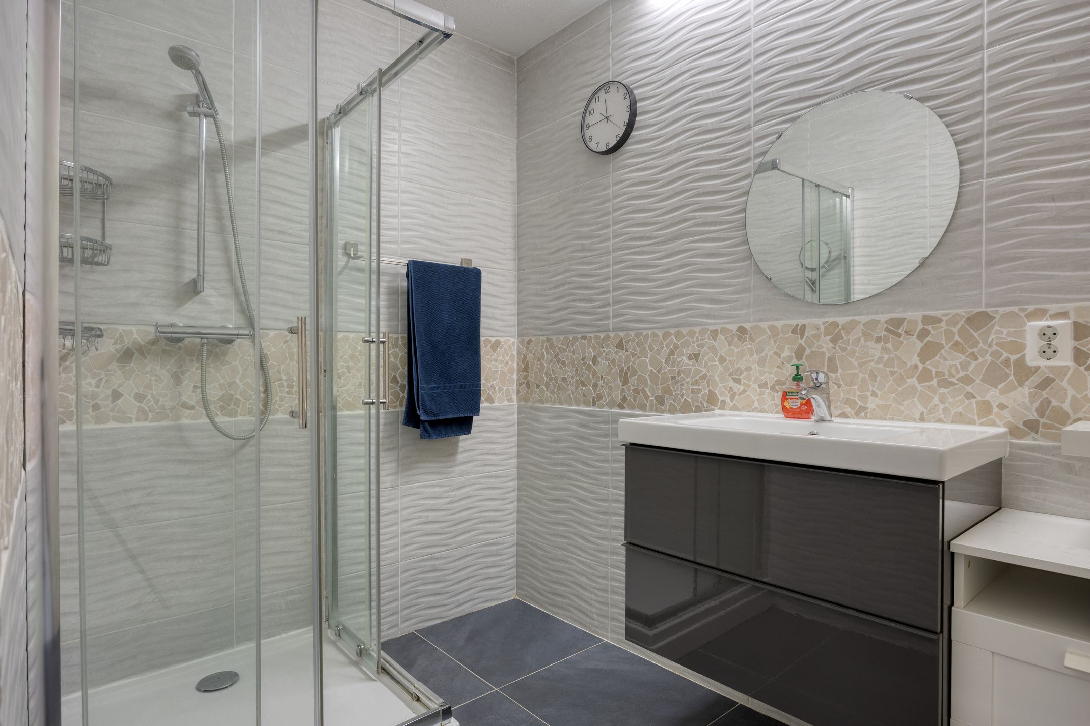 Spacious 3-room apartment with balcony and parking in Amsterdam West — 24