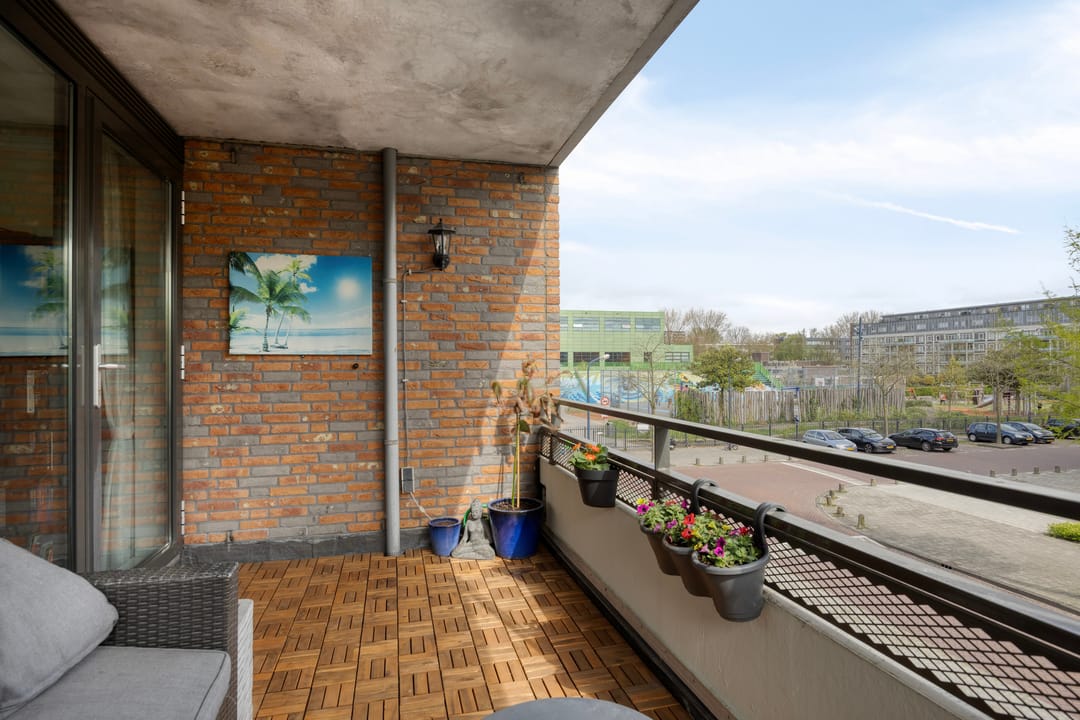 Spacious 3-room apartment with balcony and parking in Amsterdam West — 17