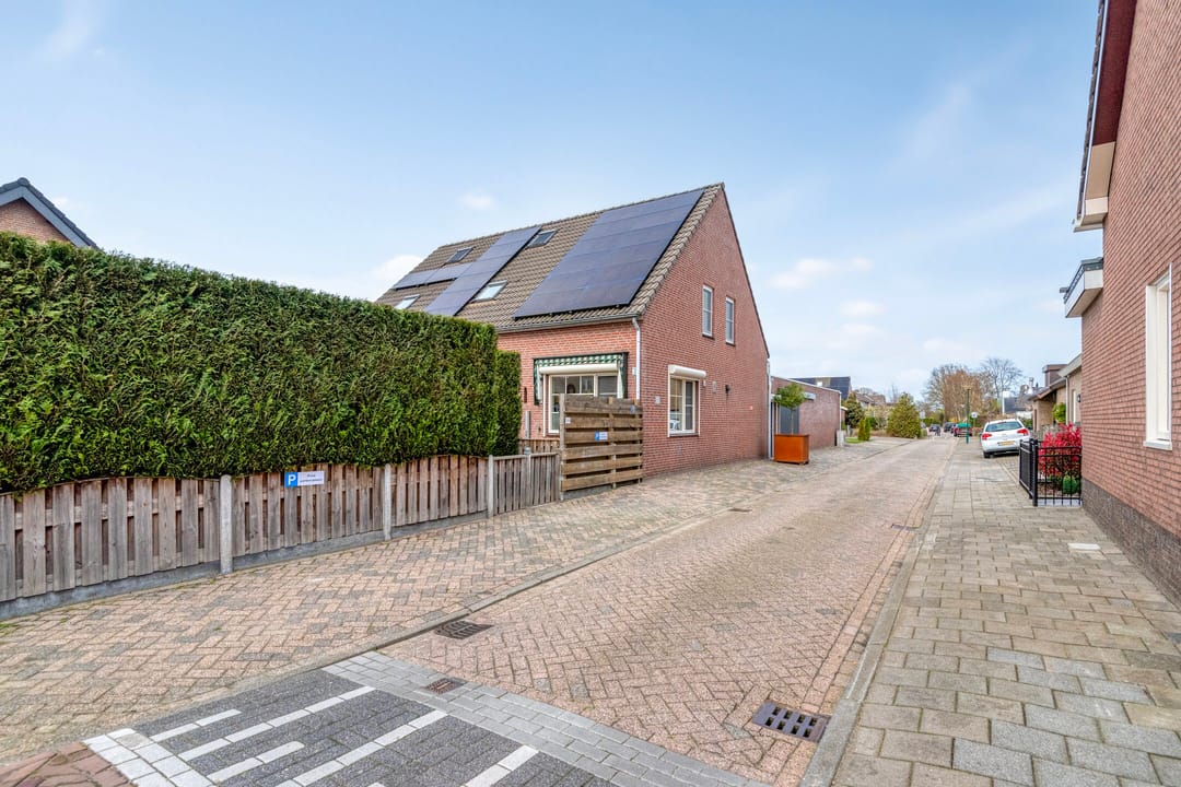 Photo 2 of Baarleseweg 29-A