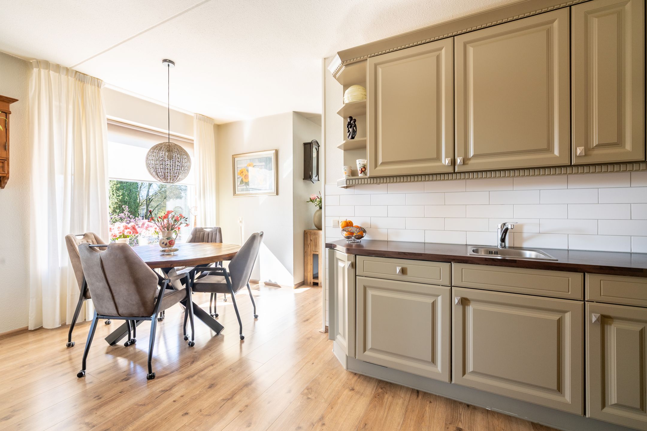 Spacious corner apartment with parking and covered south-facing balcony in Vaassen centre — 15
