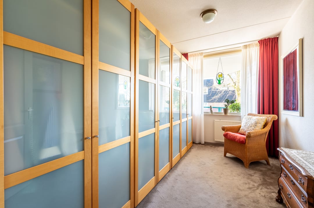 Spacious corner apartment with parking and covered south-facing balcony in Vaassen centre — 16