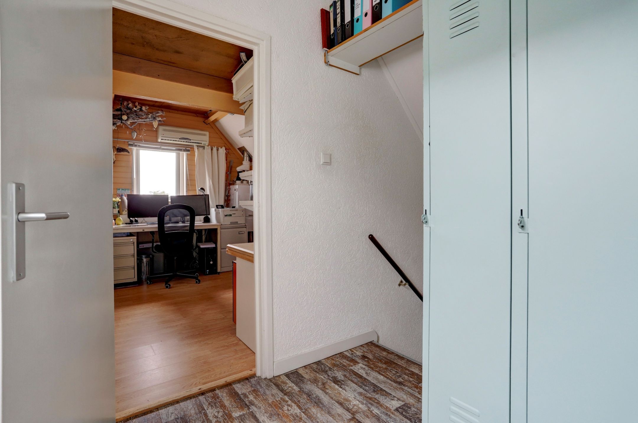 Spacious Townhouse with 4 Bedrooms and 2 Bathrooms in Central Roosendaal — 30