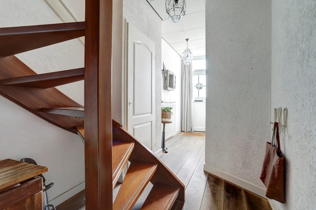 Spacious Townhouse with 4 Bedrooms and 2 Bathrooms in Central Roosendaal — 31
