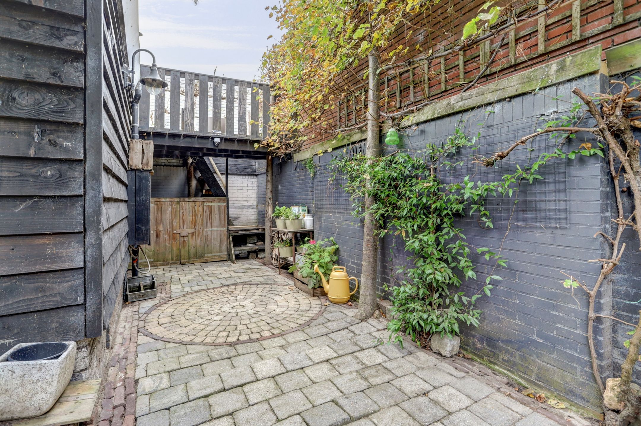 Spacious Townhouse with 4 Bedrooms and 2 Bathrooms in Central Roosendaal — 39