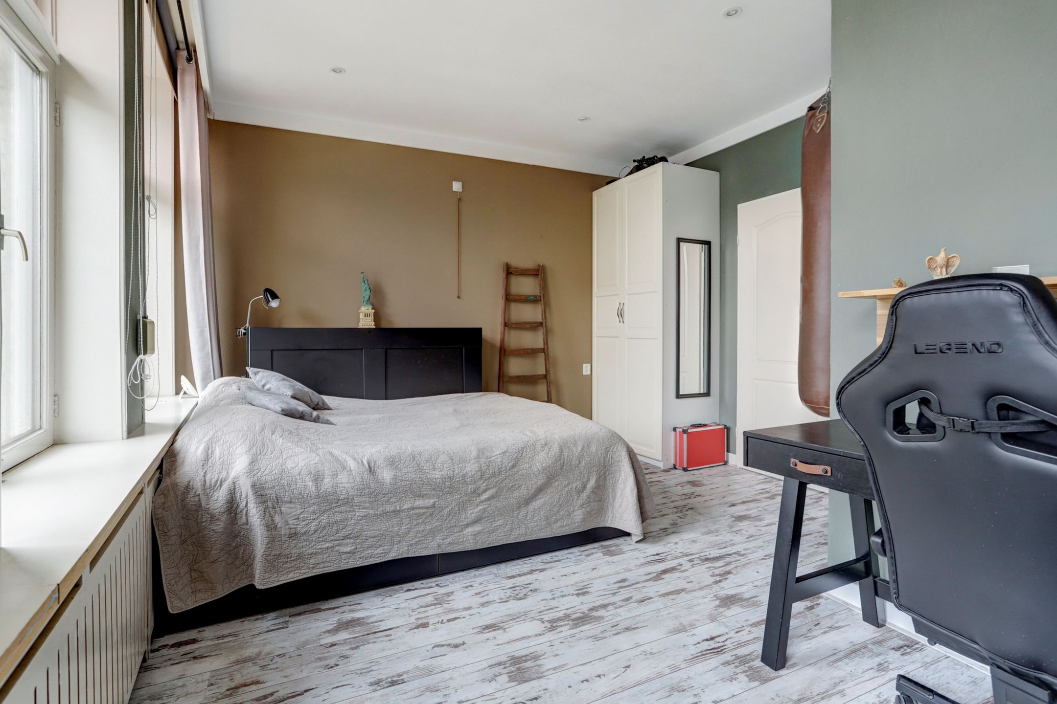 Spacious Townhouse with 4 Bedrooms and 2 Bathrooms in Central Roosendaal — 18