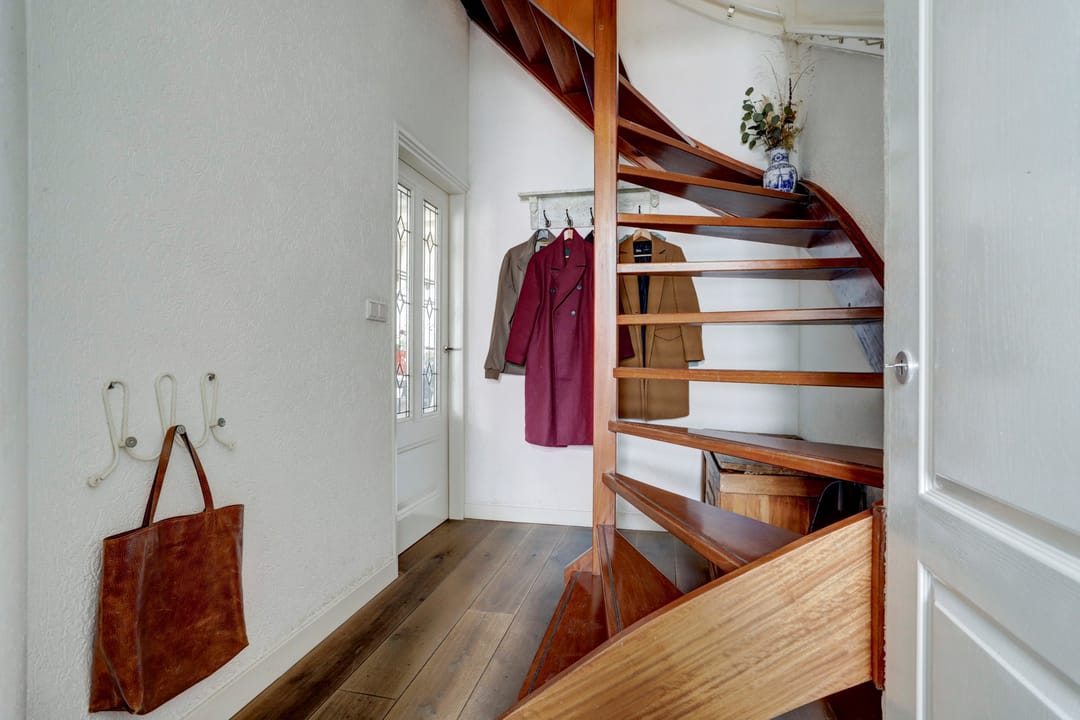 Spacious Townhouse with 4 Bedrooms and 2 Bathrooms in Central Roosendaal — 32