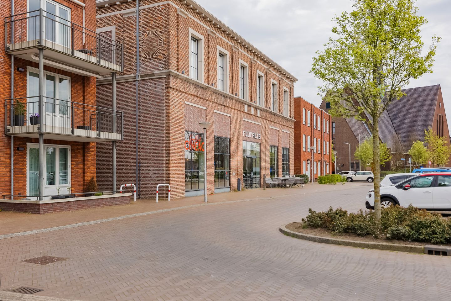 Foto 34 van Floralisplein 7
