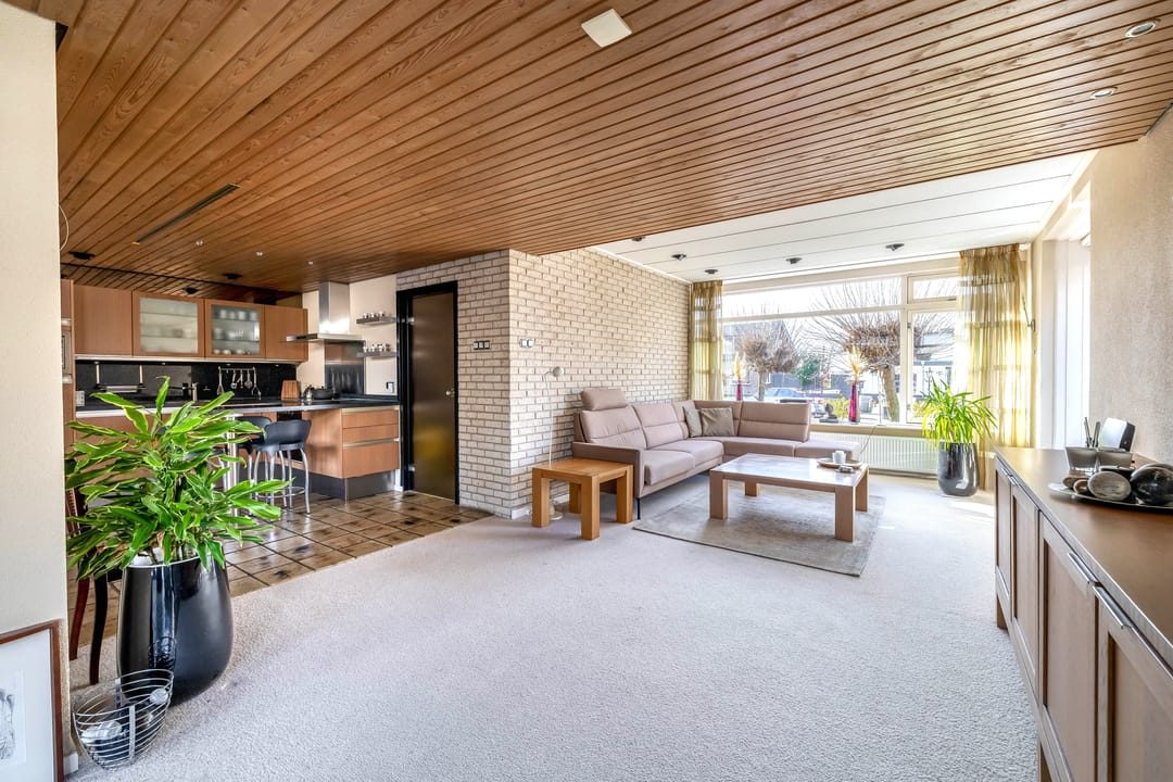 Extended semi-detached house with double garage and rooftop terrace in Reeuwijk-Dorp — 17