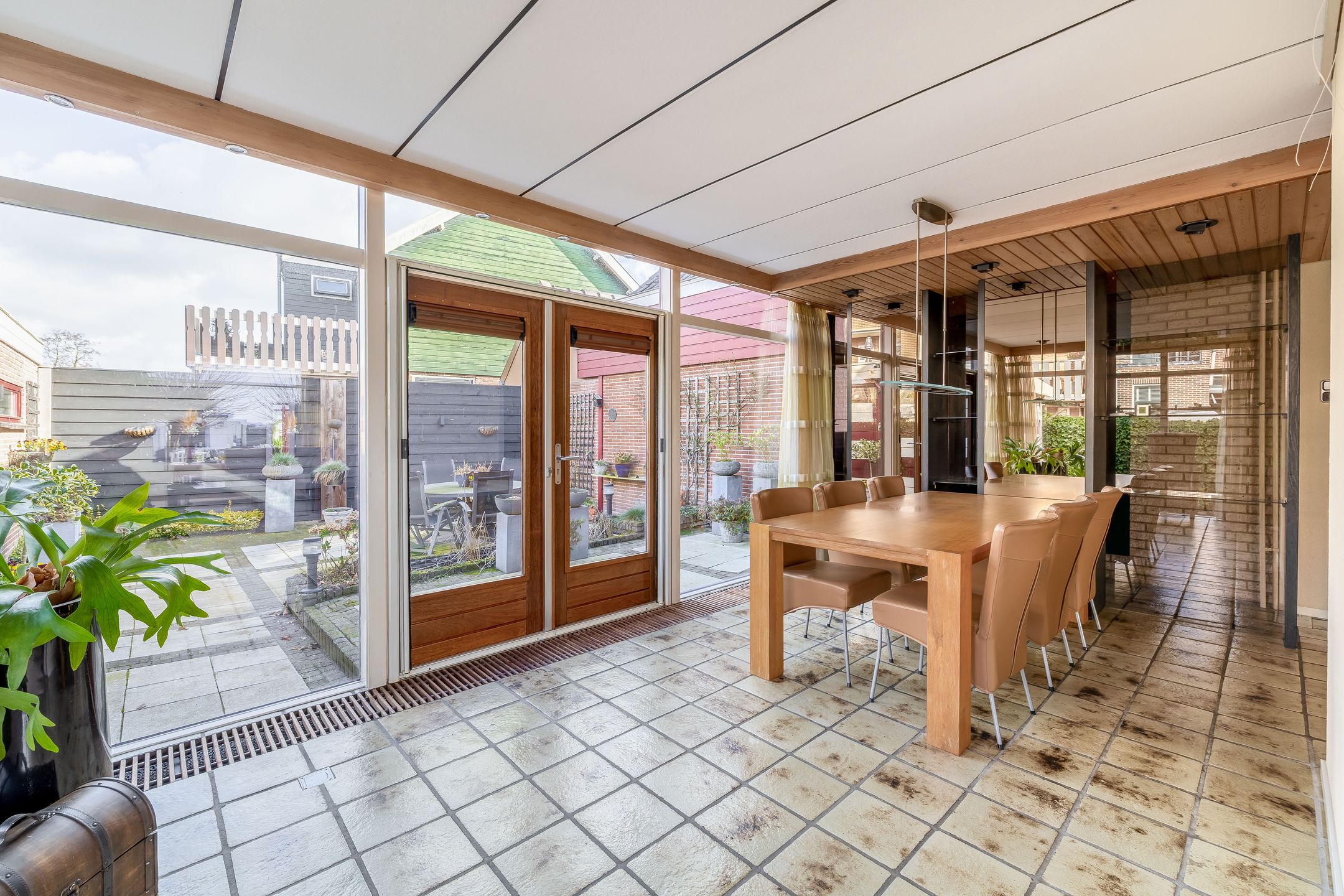 Extended semi-detached house with double garage and rooftop terrace in Reeuwijk-Dorp — 18