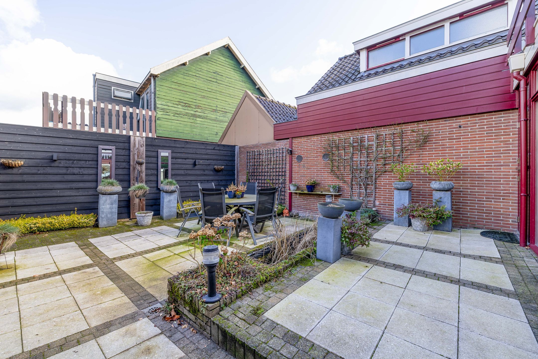 Extended semi-detached house with double garage and rooftop terrace in Reeuwijk-Dorp — 42