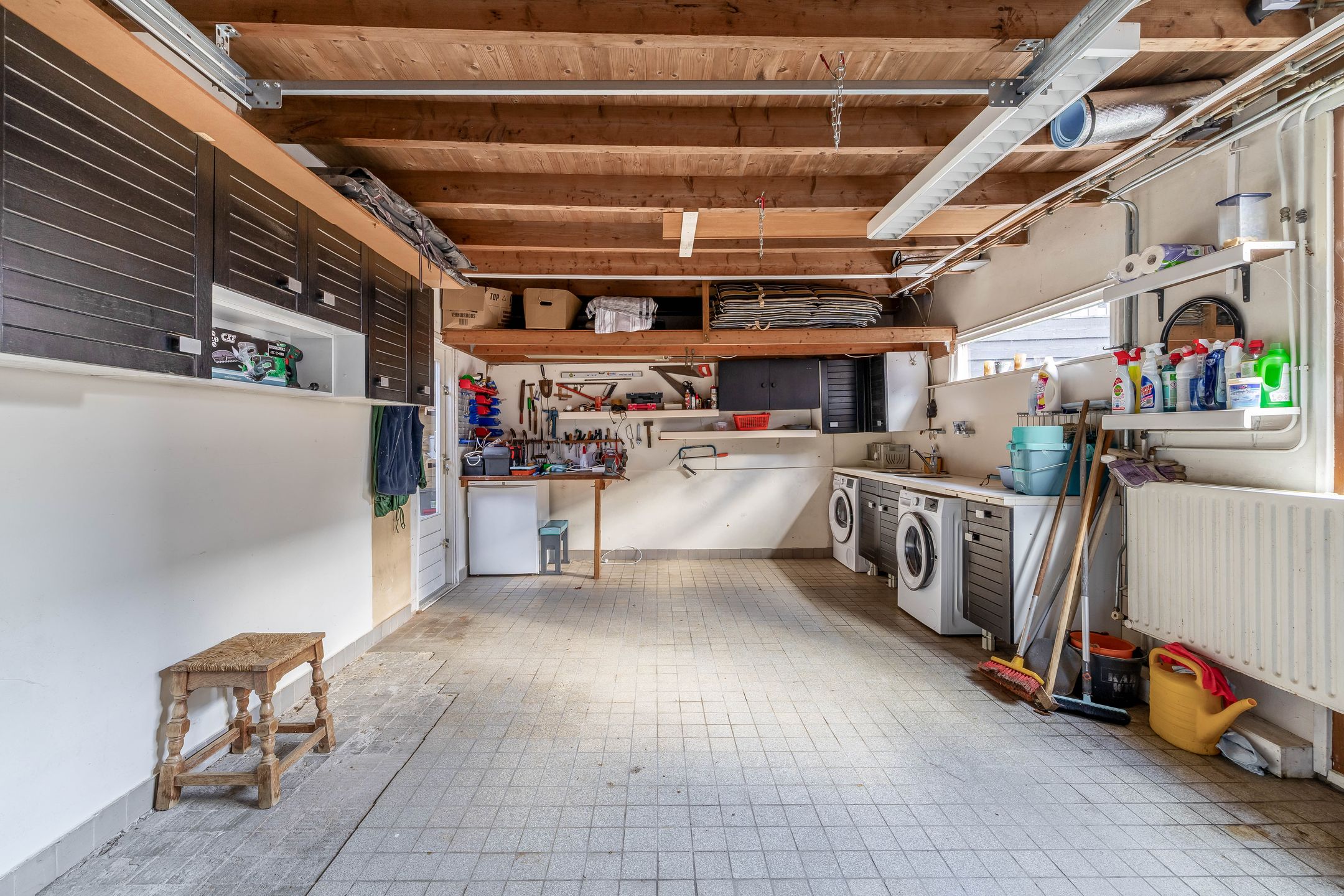 Extended semi-detached house with double garage and rooftop terrace in Reeuwijk-Dorp — 39