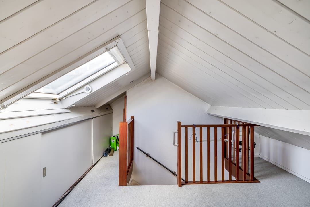 Extended semi-detached house with double garage and rooftop terrace in Reeuwijk-Dorp — 37