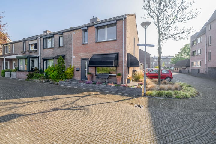 Foto 2 van Doctor Marie Curiestraat 38