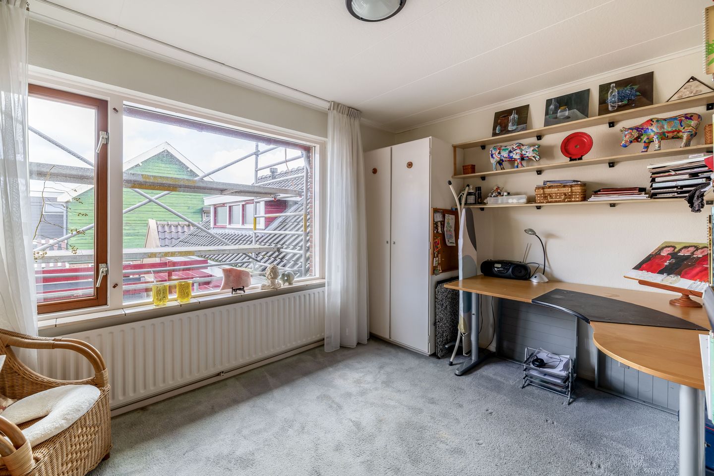 Extended semi-detached house with double garage and rooftop terrace in Reeuwijk-Dorp — 35