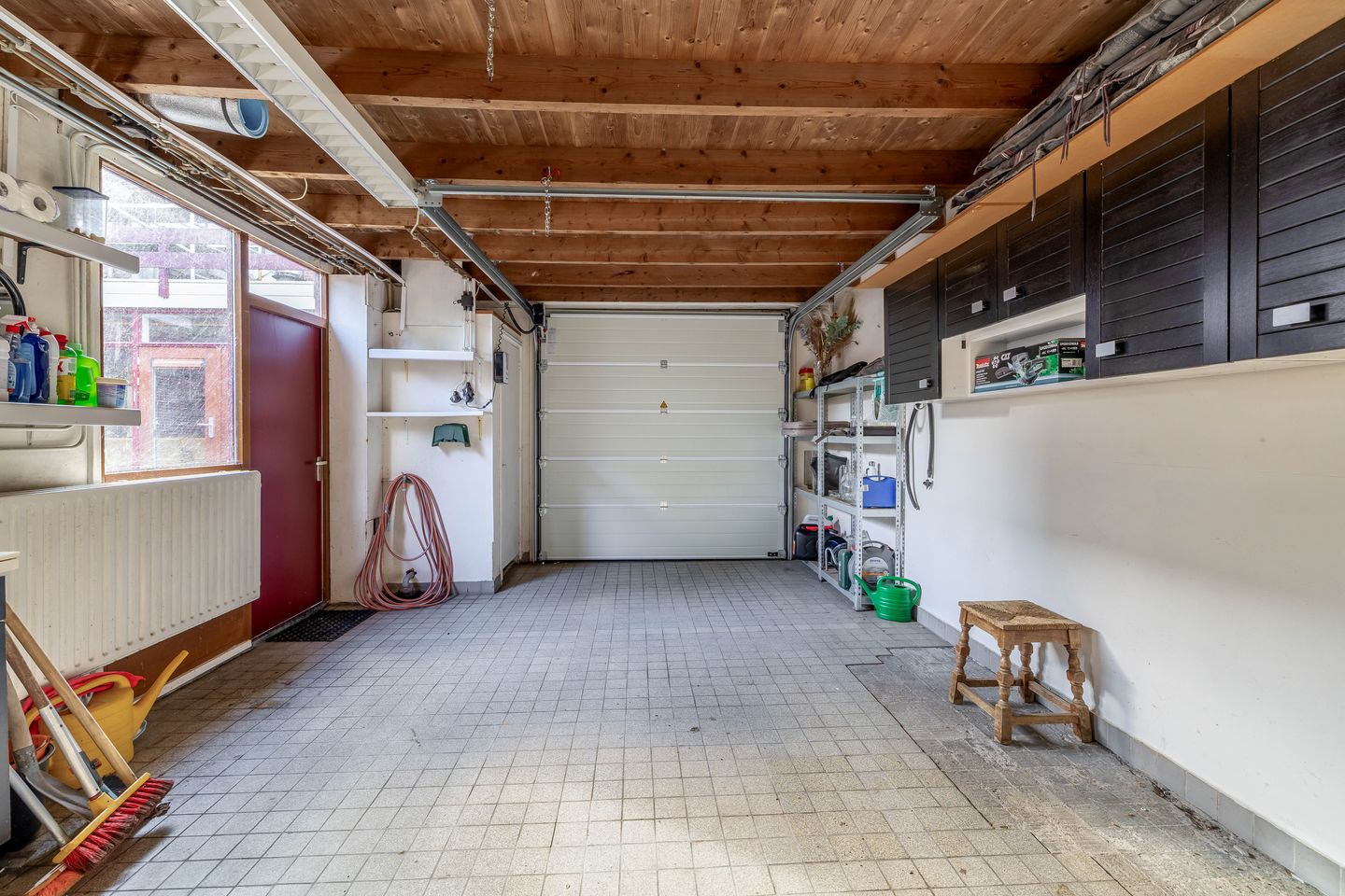Extended semi-detached house with double garage and rooftop terrace in Reeuwijk-Dorp — 40