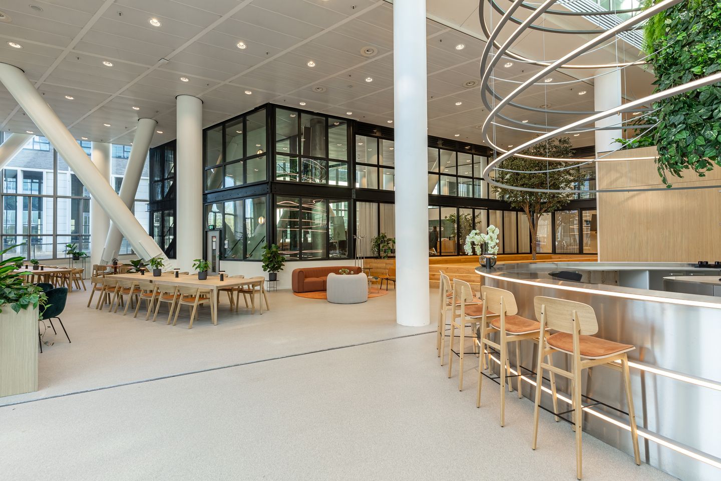 Bekijk foto 4 van Kennedyplein 200-260