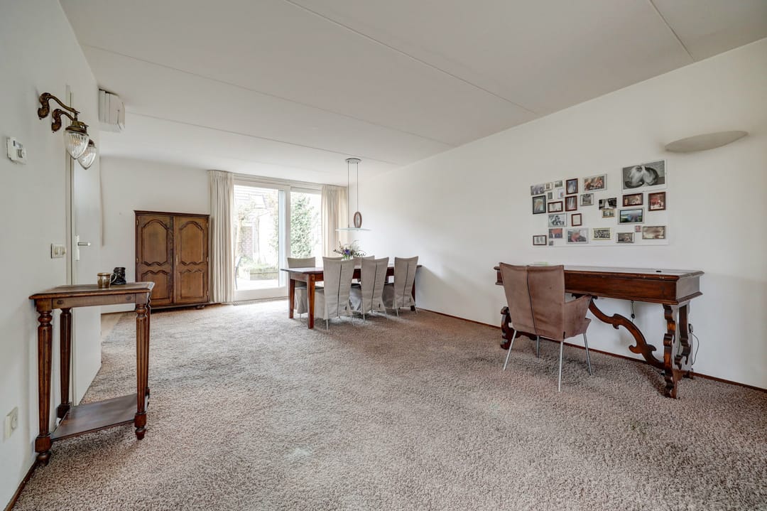 Photo 11 of Theodoorstraat 2