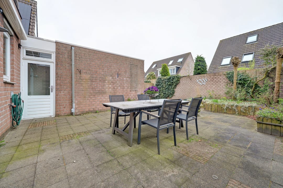 Photo 31 of Theodoorstraat 2