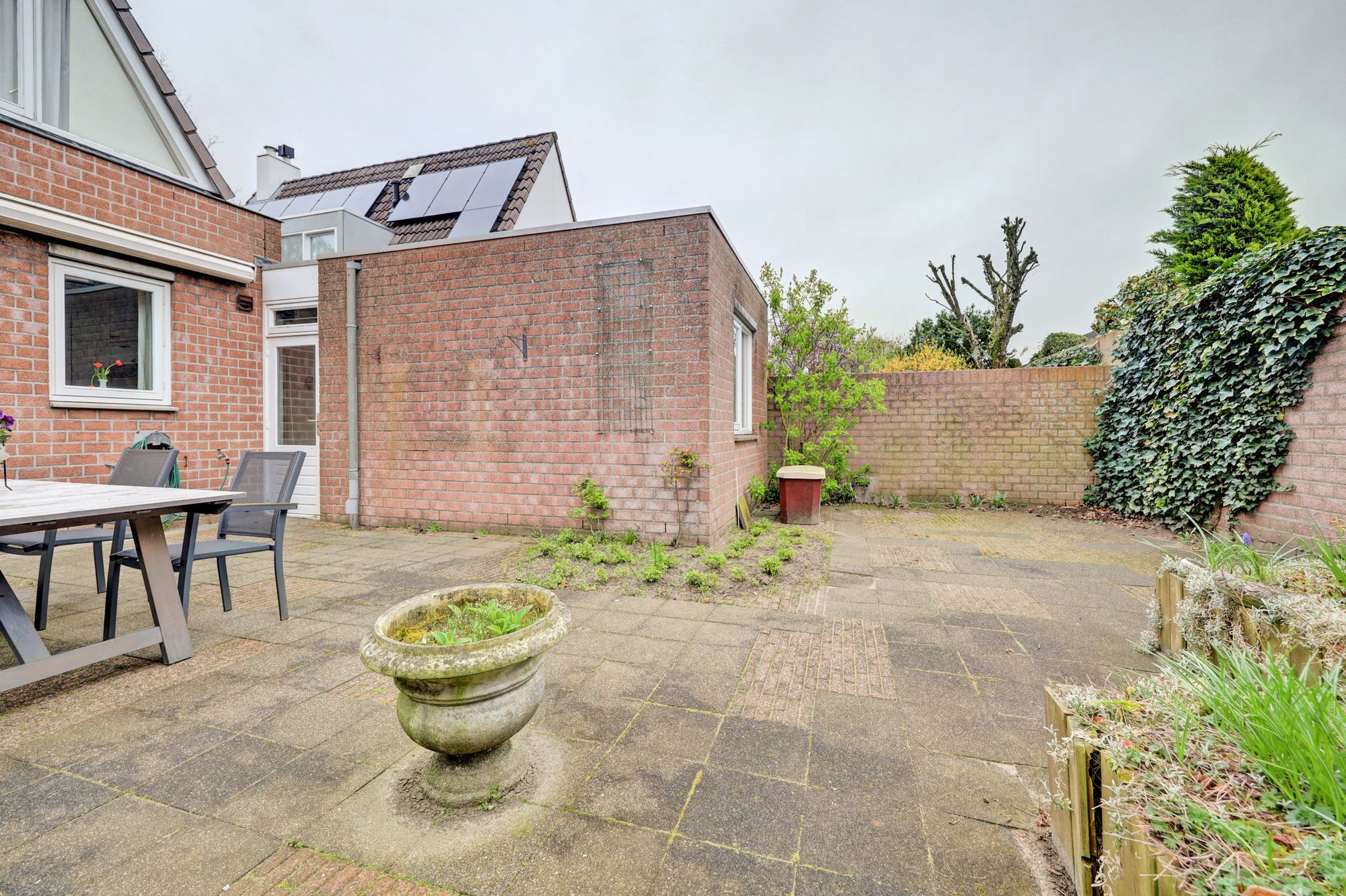 Photo 33 of Theodoorstraat 2