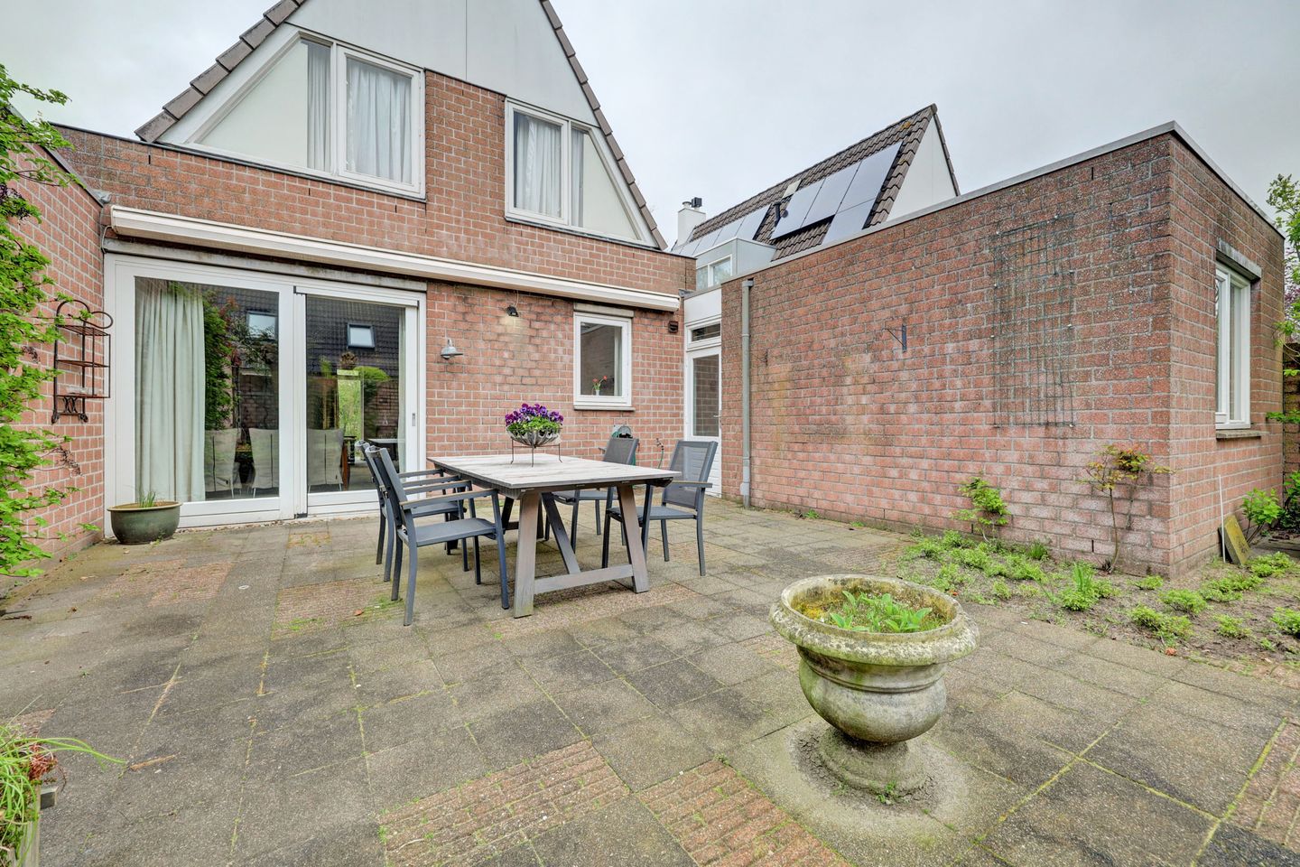 Photo 34 of Theodoorstraat 2