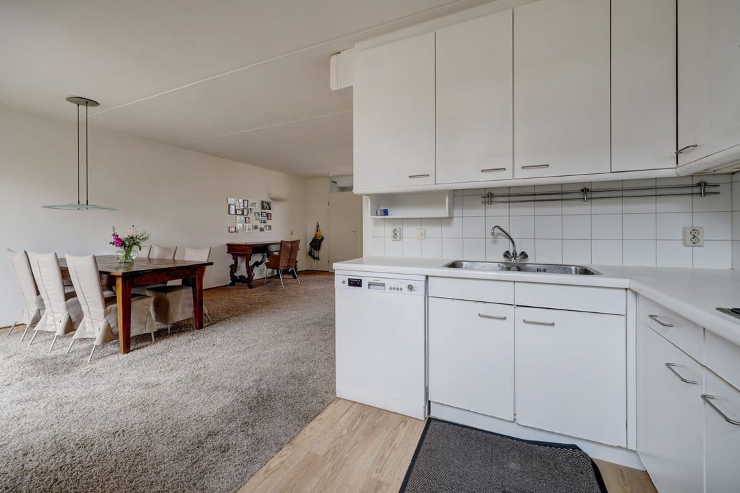 Photo 17 of Theodoorstraat 2