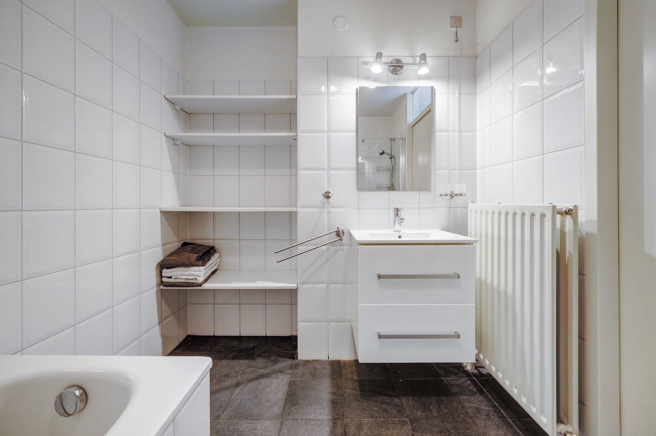 Photo 21 of Theodoorstraat 2