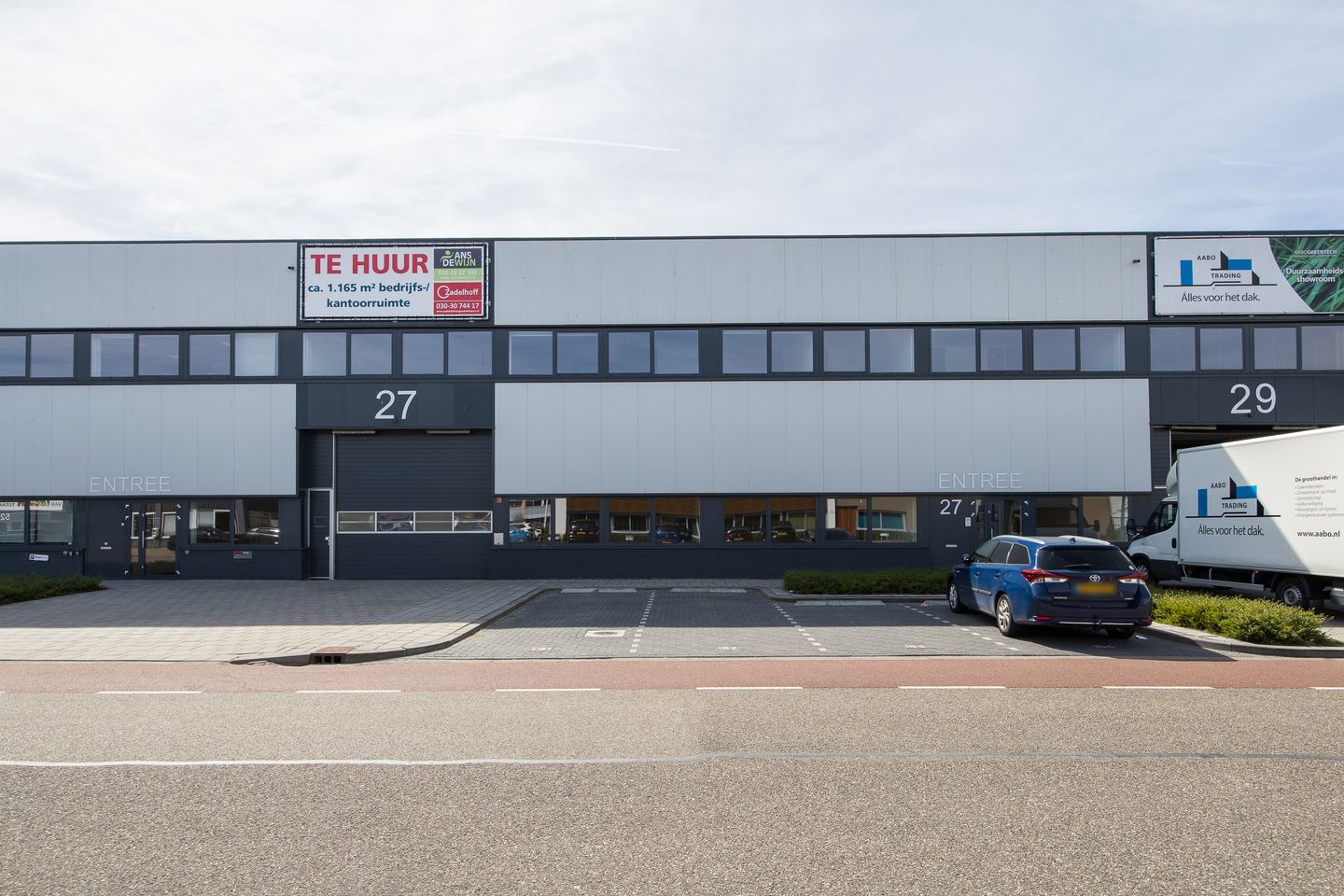 Bekijk foto 2 van Zonnebaan 27