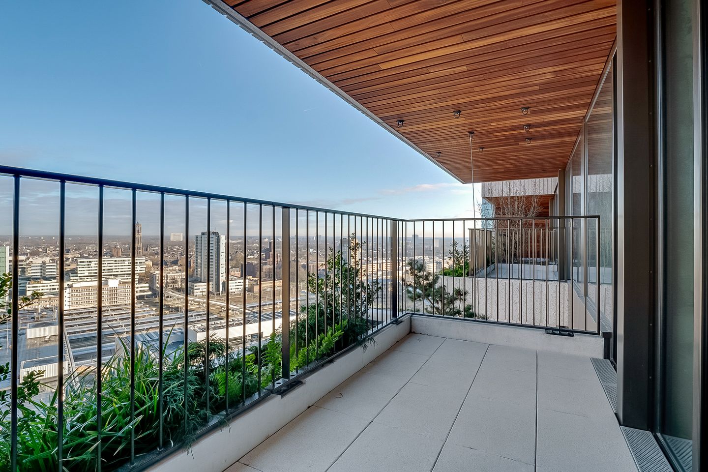 Foto 20 van Hoola van Nootenstraat 346