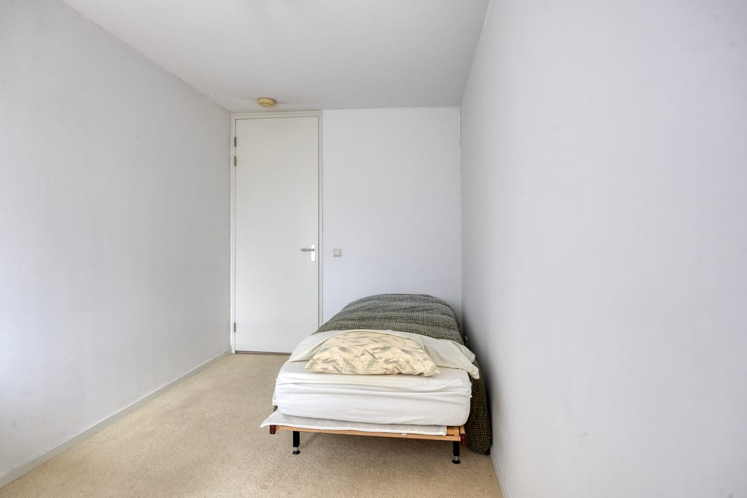 Bright ground-floor apartment with balcony near historic Amersfoort centre — 23