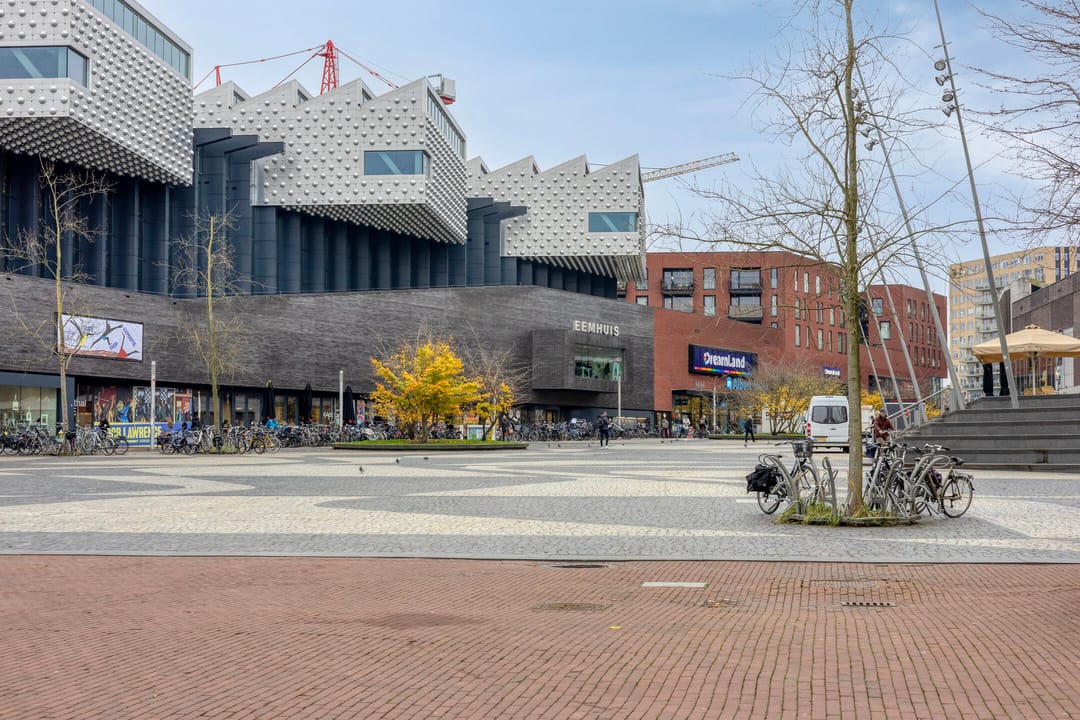 Bright ground-floor apartment with balcony near historic Amersfoort centre — 26