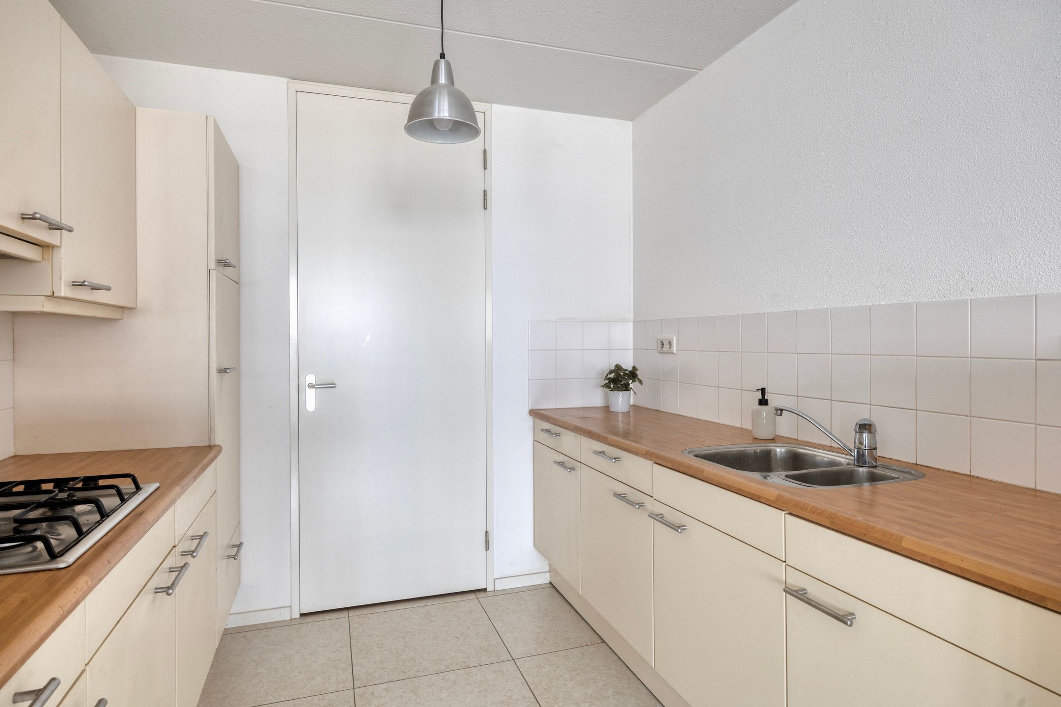 Bright ground-floor apartment with balcony near historic Amersfoort centre — 12