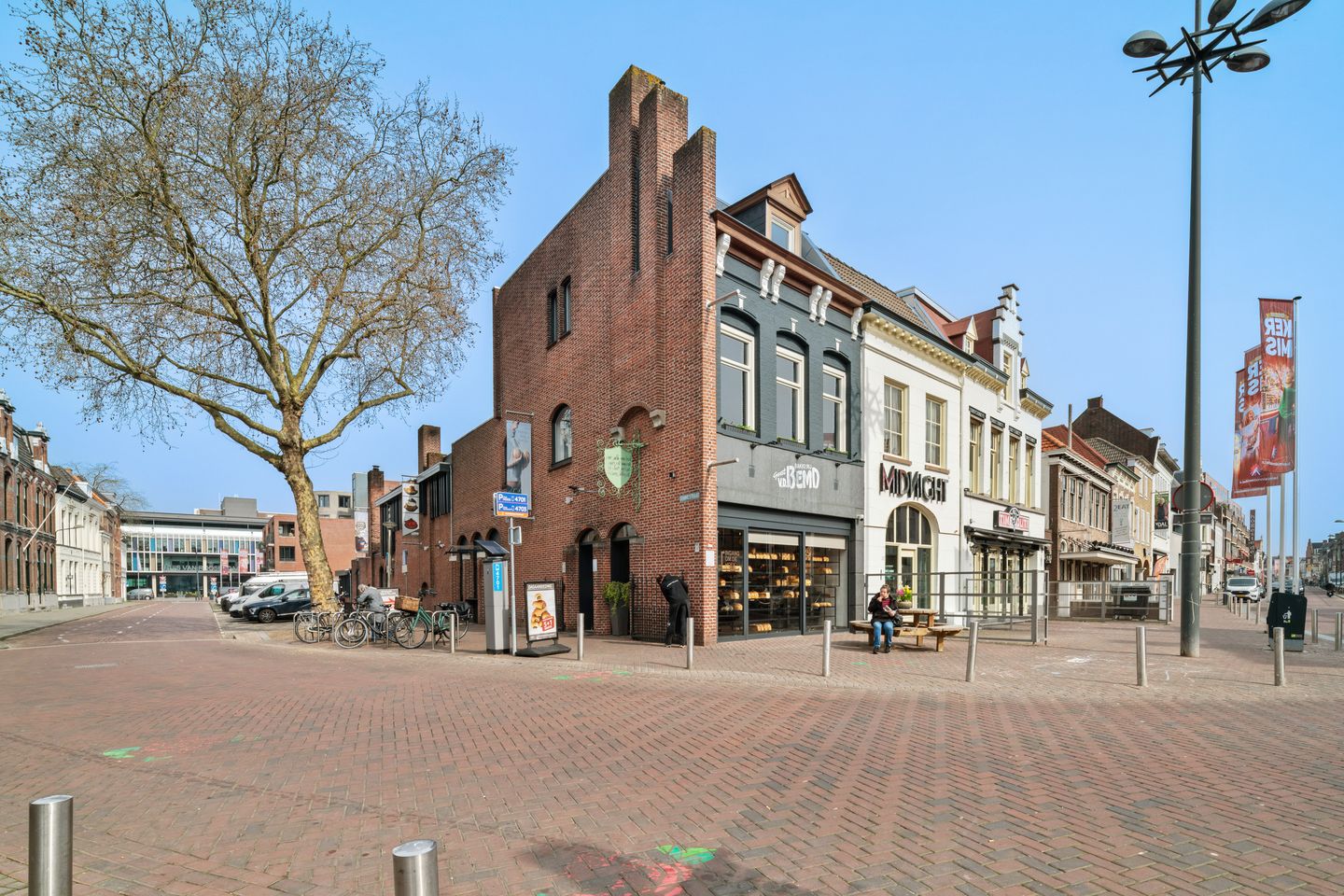 Bekijk foto 4 van Bloemenmarkt 13-a