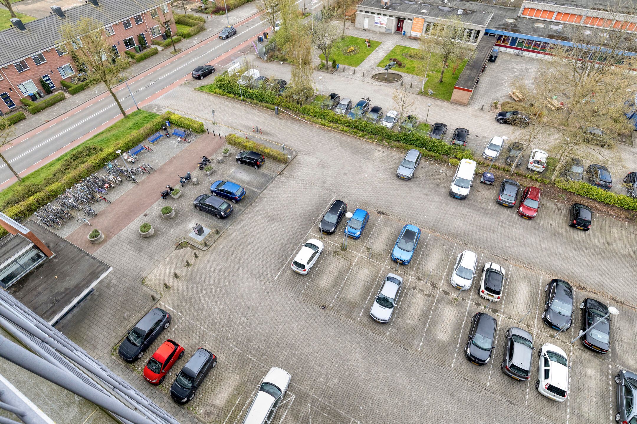 Bright 3-Room Apartment with Balcony in Vinkhuizen, Groningen — 9