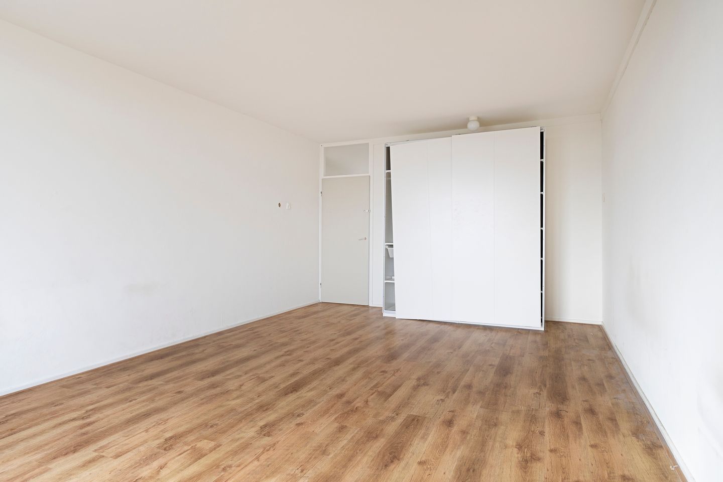 Bright 3-Room Apartment with Balcony in Vinkhuizen, Groningen — 14