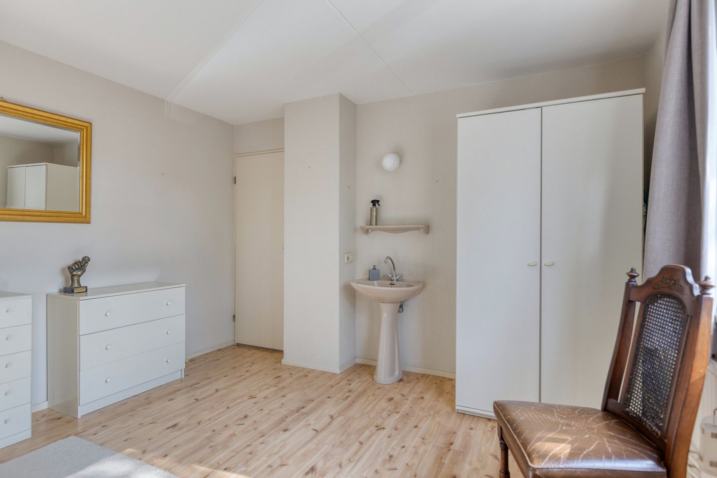 Photo 29 of Vincent van Goghstraat 8