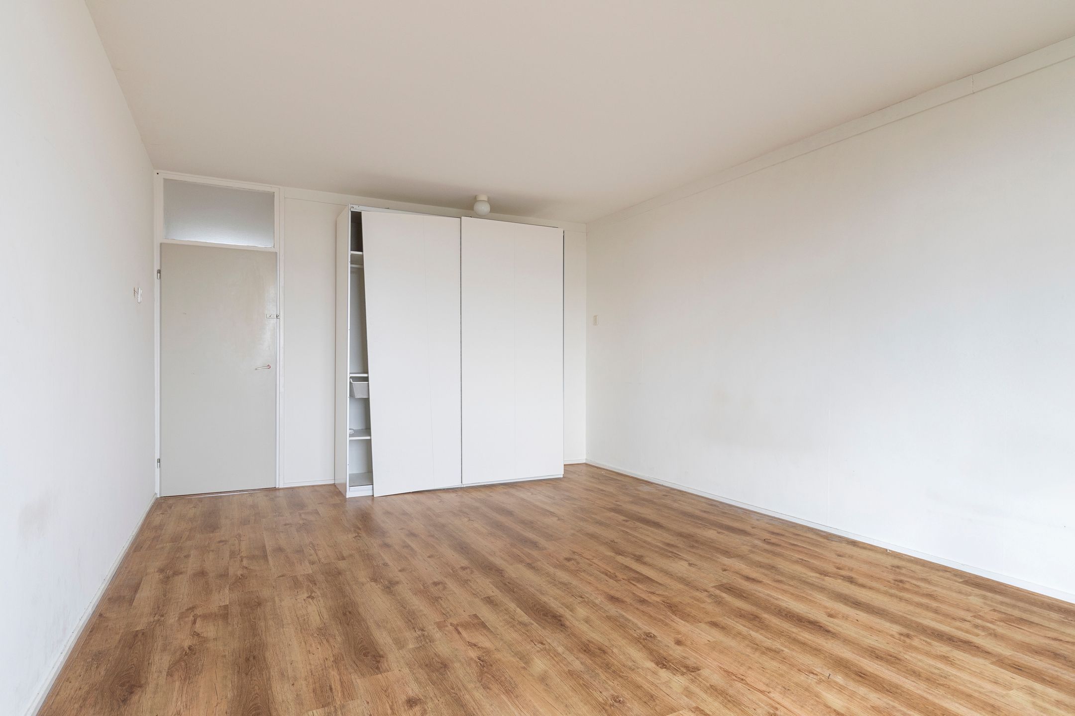Bright 3-Room Apartment with Balcony in Vinkhuizen, Groningen — 15
