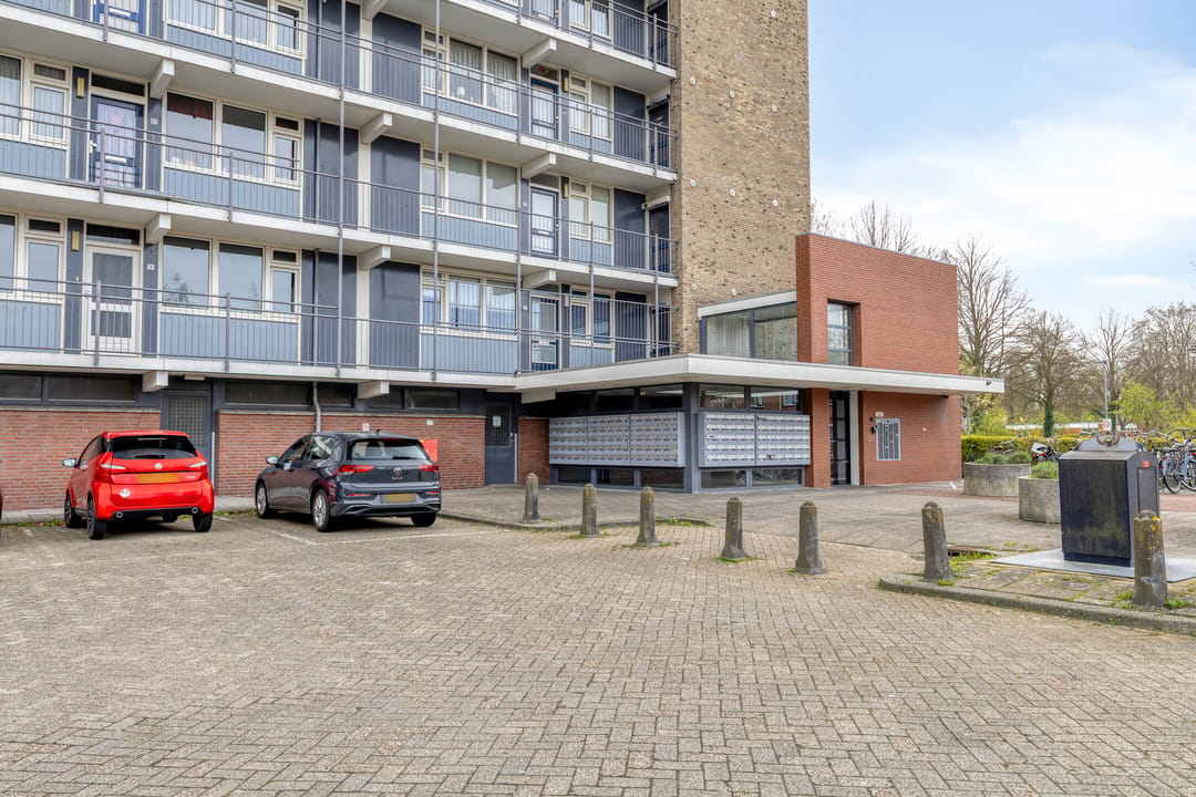 Bright 3-Room Apartment with Balcony in Vinkhuizen, Groningen — 43