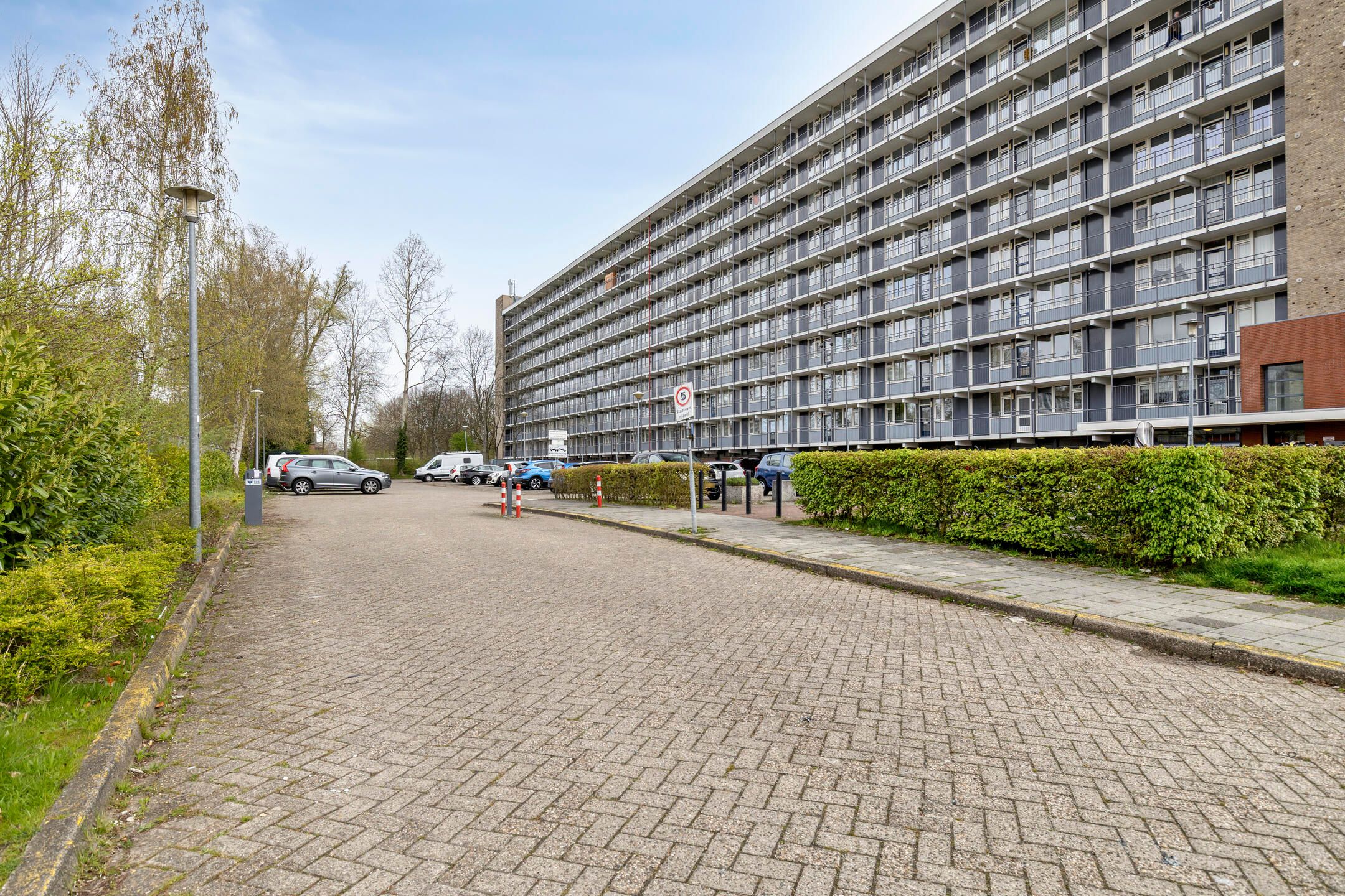 Bright 3-Room Apartment with Balcony in Vinkhuizen, Groningen — 42