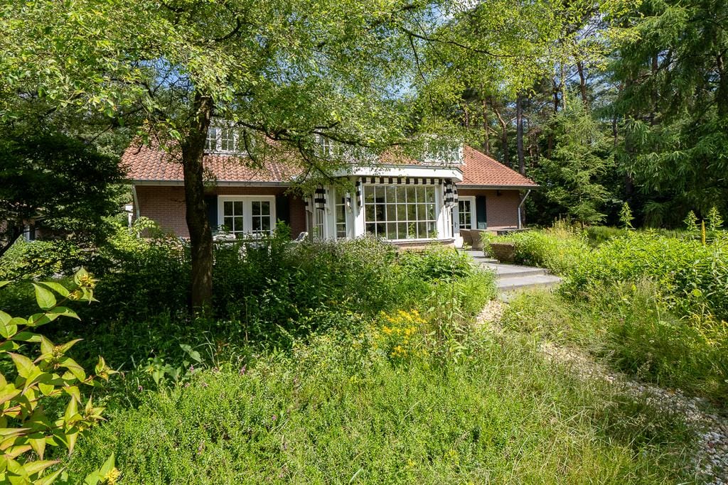 Foto 7 van Ericaweg 6