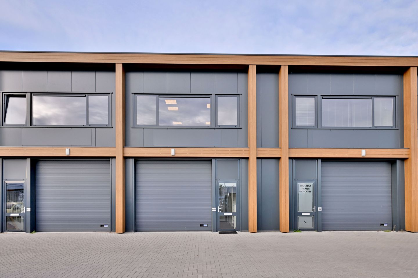 View photo 1 of Dortmundstraat 6-M