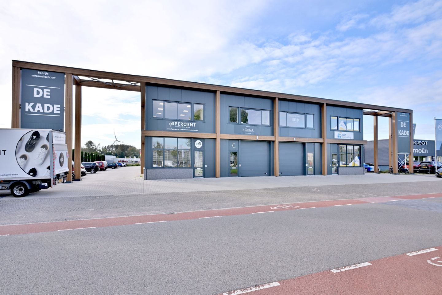 View photo 2 of Dortmundstraat 6-M