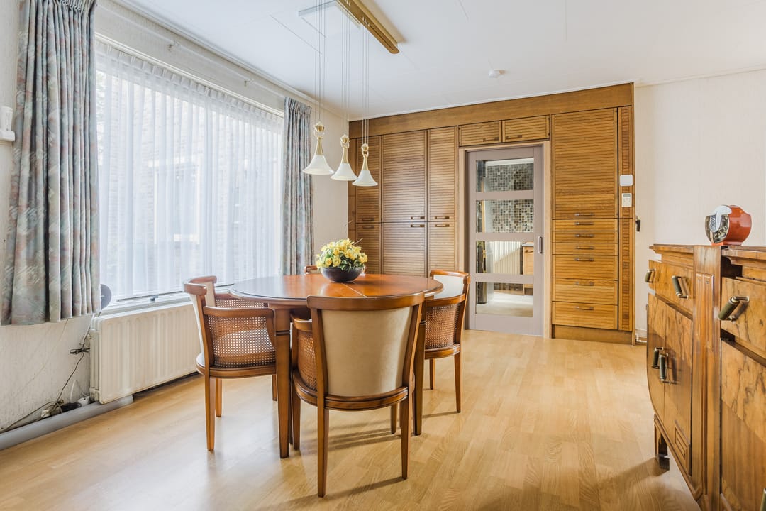 Foto 16 van Ereprijsstraat 45