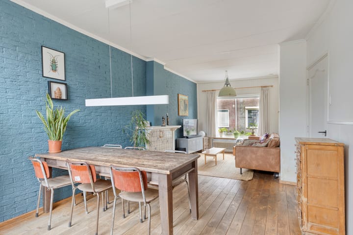 Photo 5 of Valkenierstraat 68